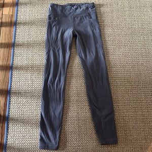 Gray/purleish athleta girl leggings w pockets!